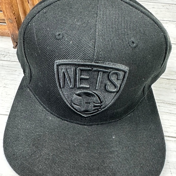 Mitchell and Ness NBA Brooklyn Nets Snapback Basketball Hat Cap All Black‎ OS - Picture 2 of 10
